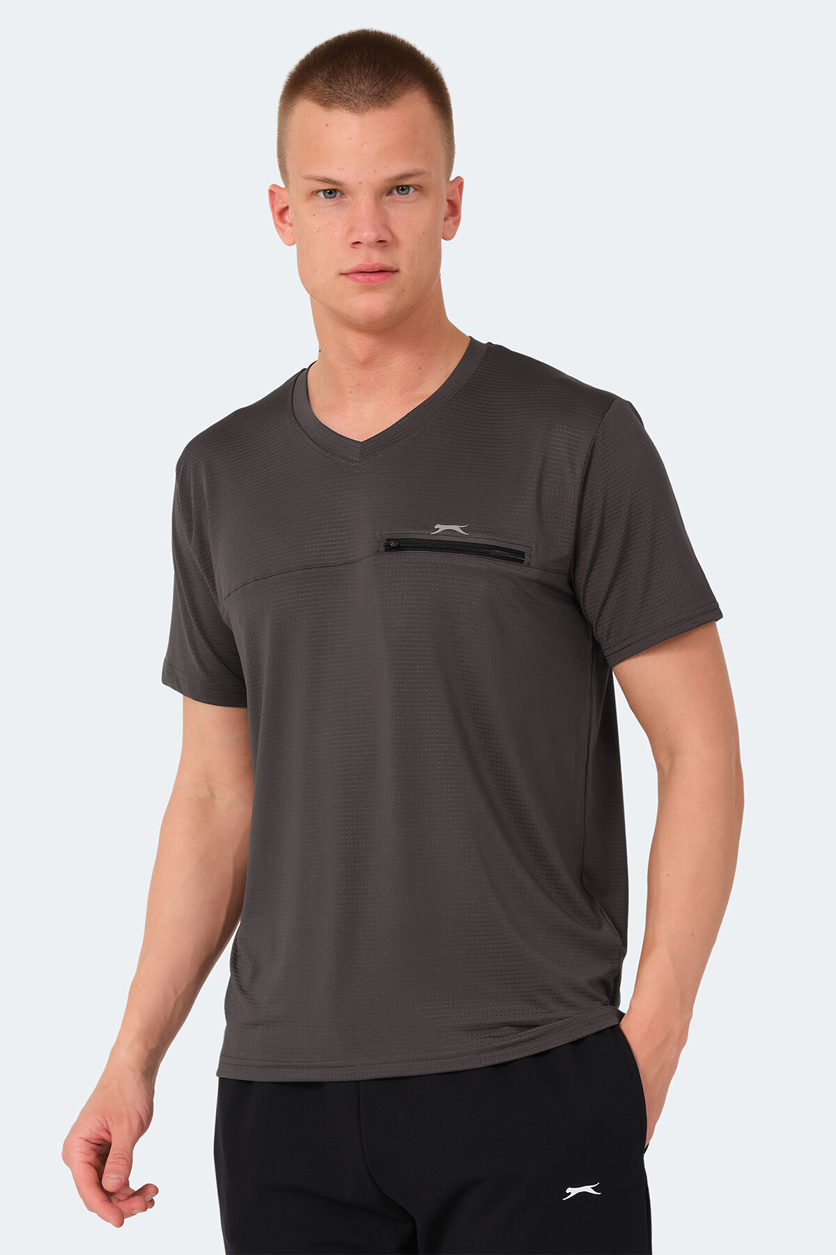 Slazenger KALLIAS Erkek Cepli V Yakan Koyu Gri Tişört