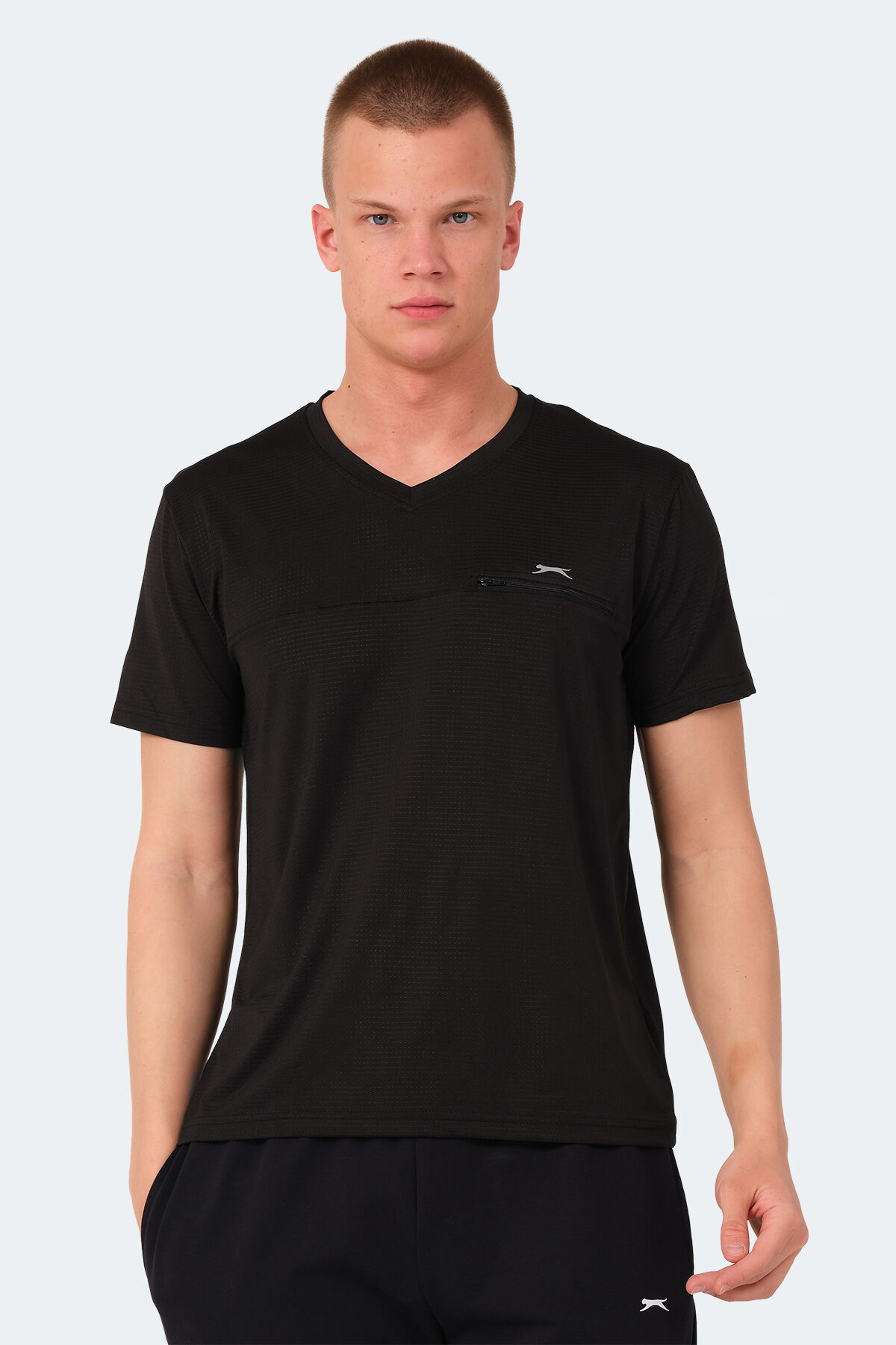 Slazenger KALLIAS Erkek Cepli V Yakan Siyah Tişört