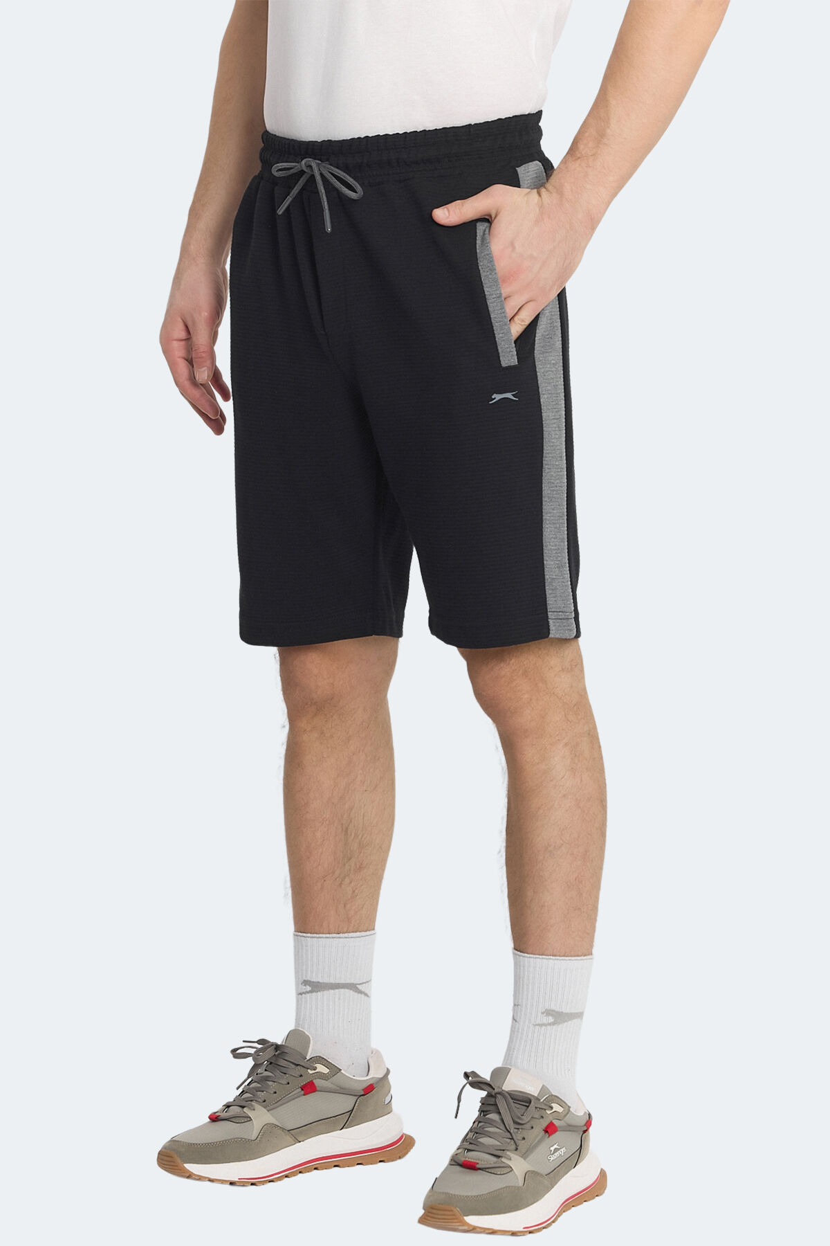 Slazenger NANDO I Erkek Cepli Siyah Şort