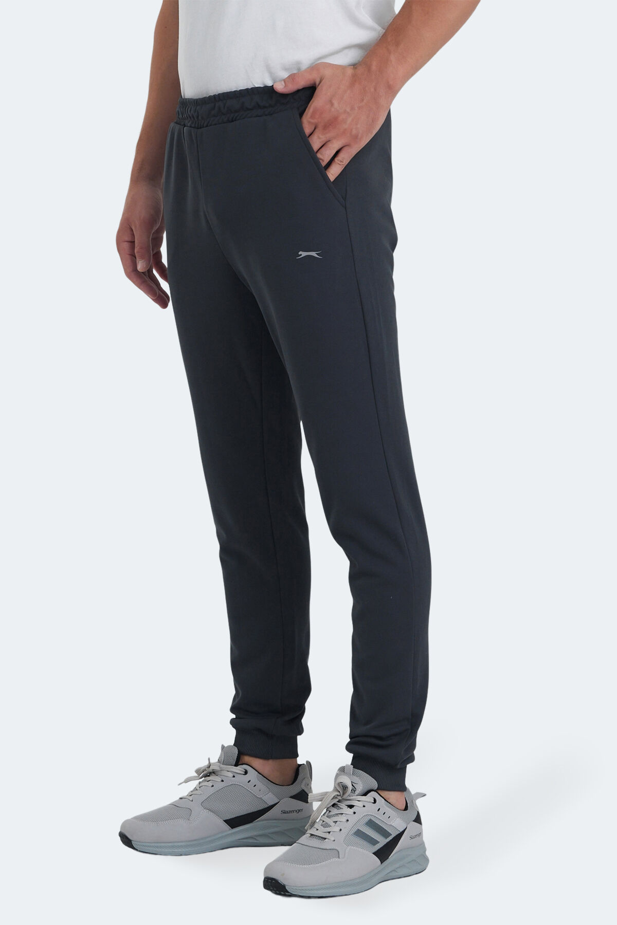 Slazenger RICHA IN Erkek Cepli Slim Fit Koyu Gri Eşofman Altı