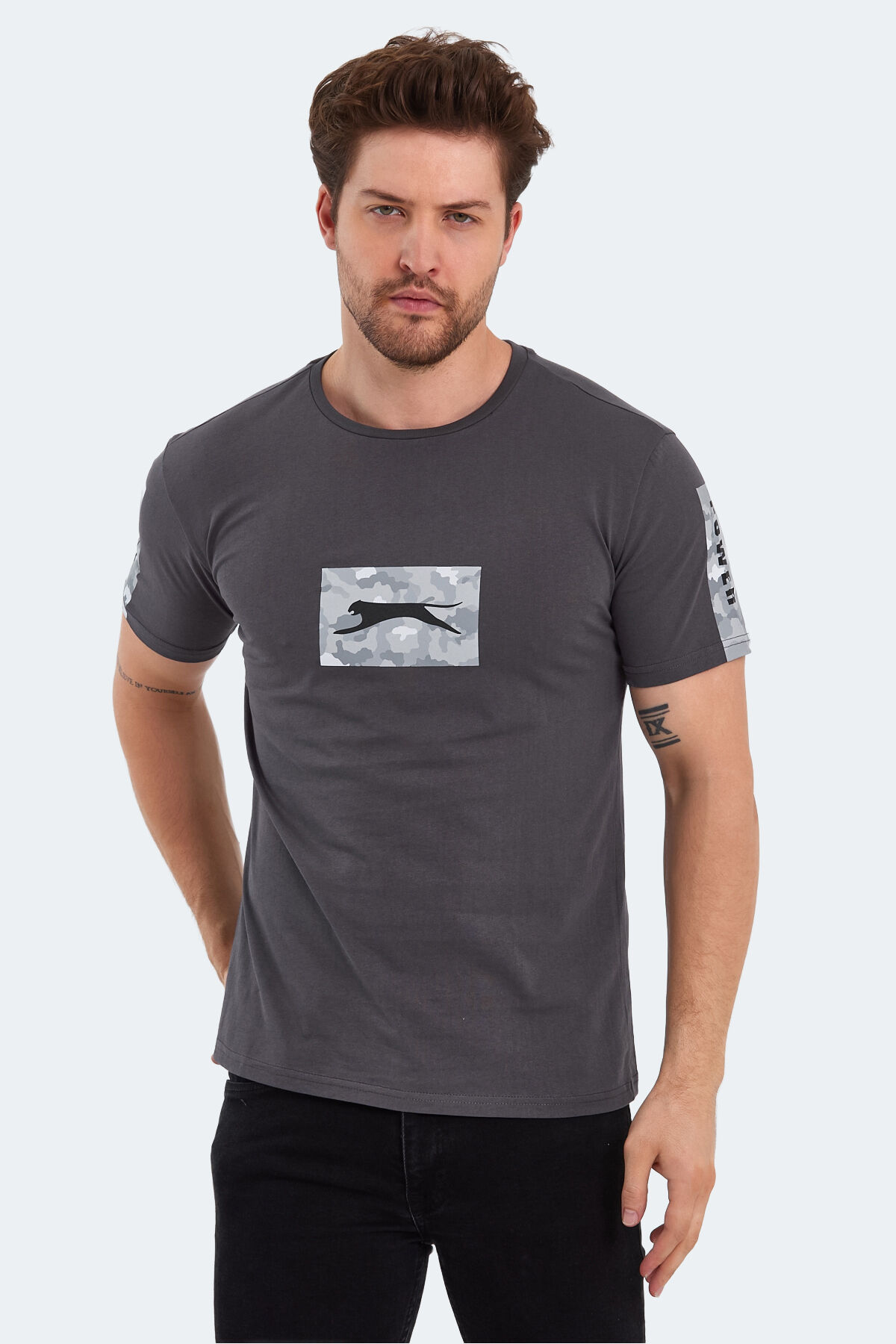 Slazenger PADERAU IN Erkek Baskılı Koyu Gri Tişört