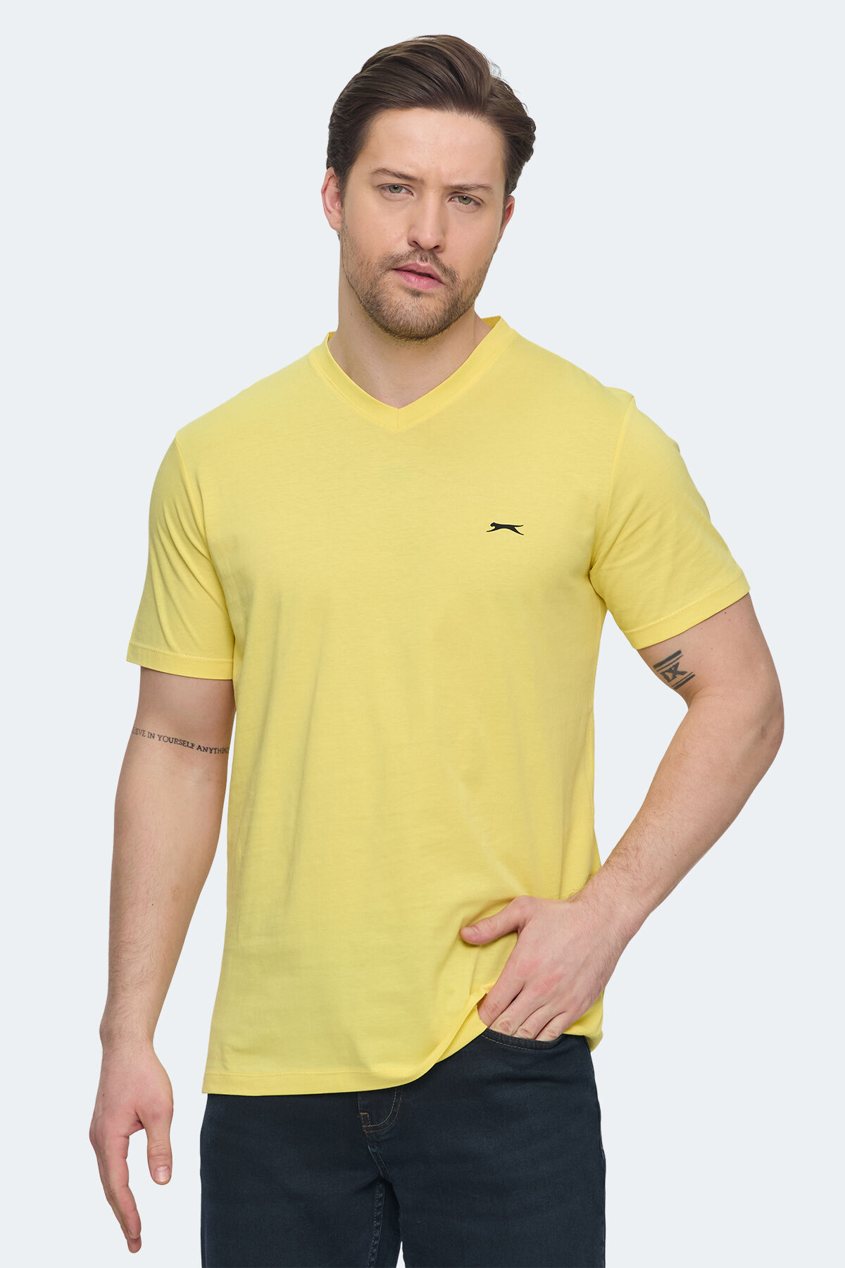 Slazenger SARGON KTN Erkek V Yaka Açık Sarı Tişört