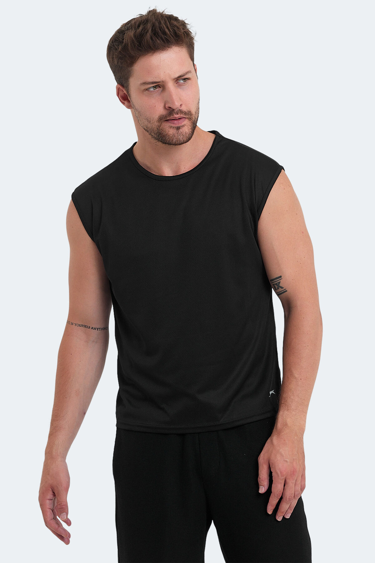 Slazenger VASKA I Erkek Kolsuz Siyah Tişört